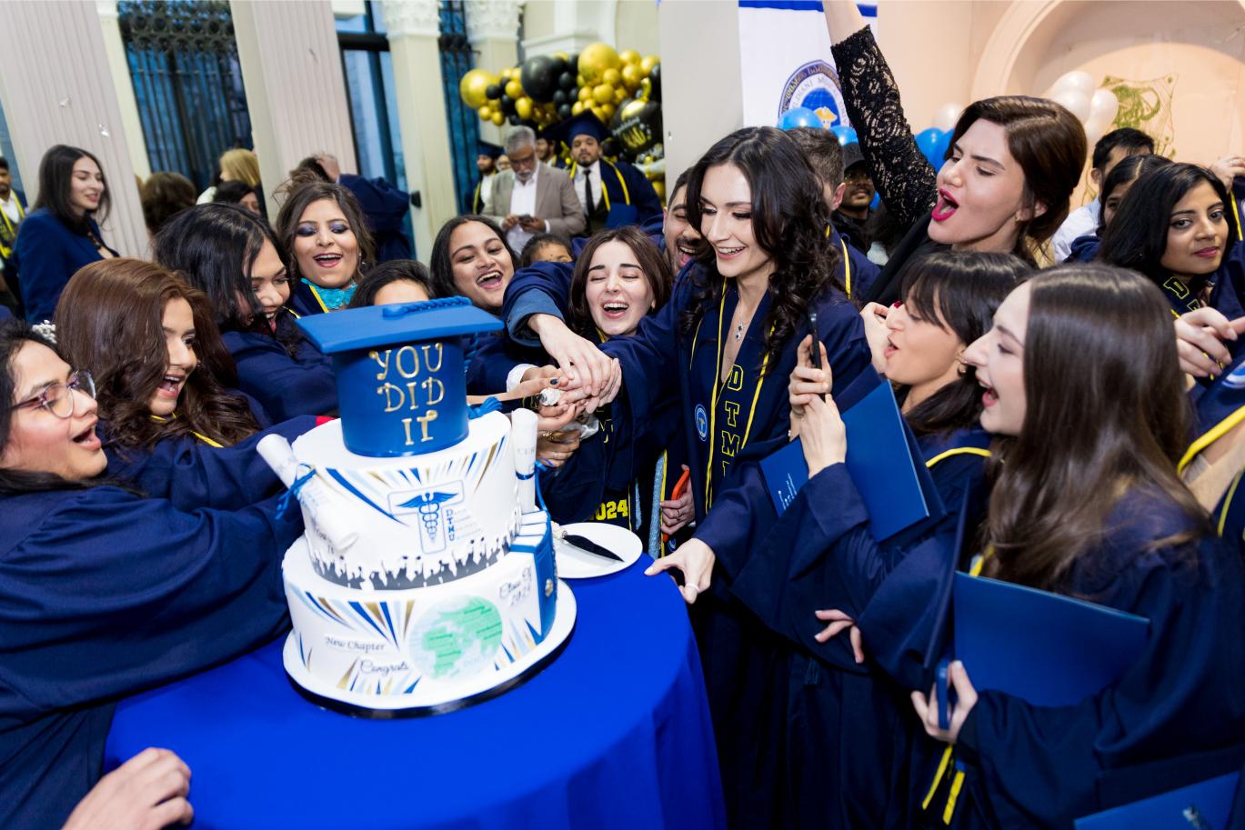 2024 წლის 27 თებერვალს,  ჩვენი უნივერსიტეტის კურსდამთავრებულთა (საგაზაფხულო ნაკადი) გამოსაშვები საღამო  გაიმართა